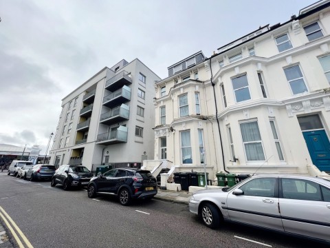View Full Details for Alhambra Road, Southsea, PO4
