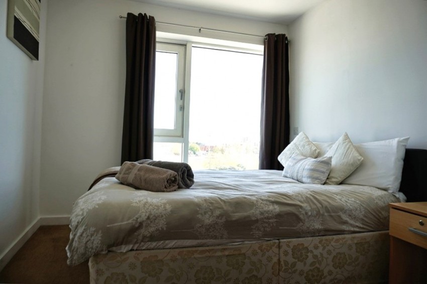 Images for The Crescent, Gunwharf Quays, Portsmouth