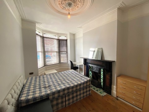 View Full Details for Frensham Road, Southsea