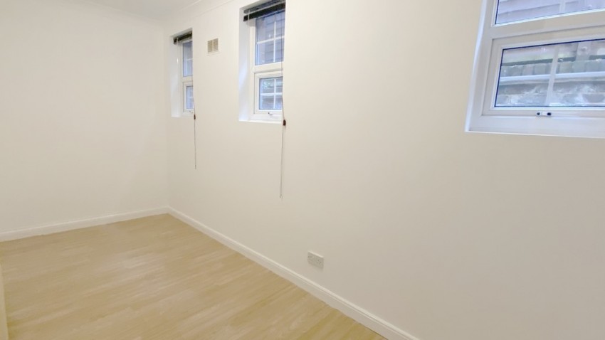 Images for Shaftsbury Mews, North End