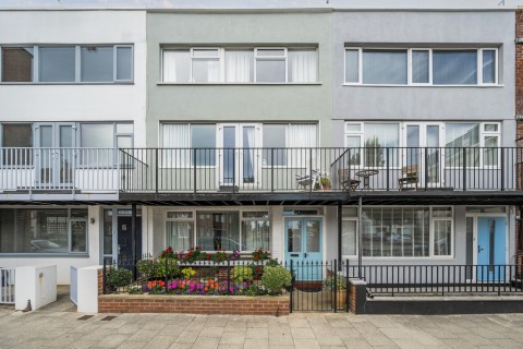 View Full Details for High Street, Old Portsmouth