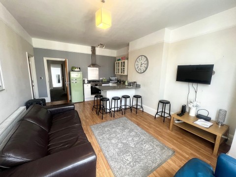 View Full Details for Elphinstone Road, Southsea, Portsmouth
