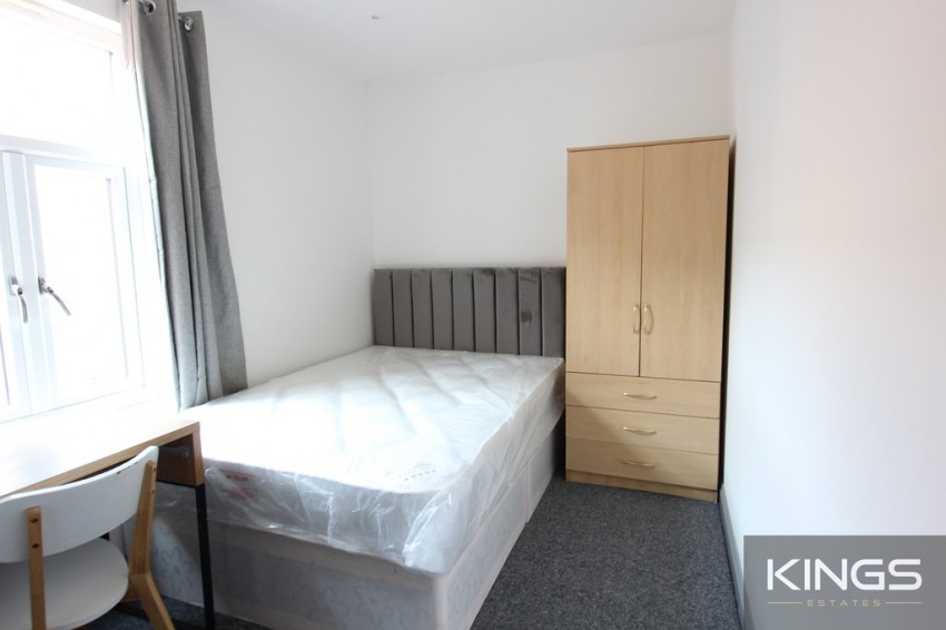 Images for Holyrood Avenue, Southampton
