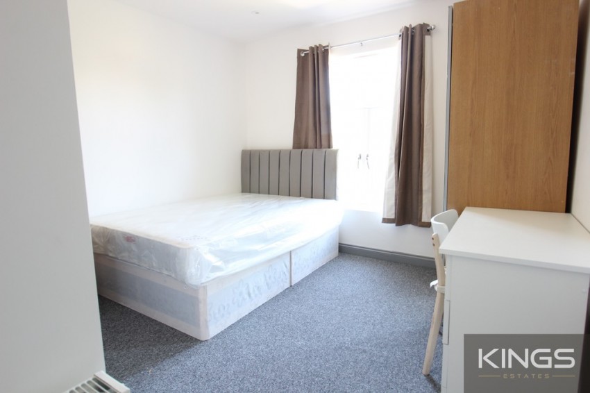 Images for Holyrood Avenue, Southampton