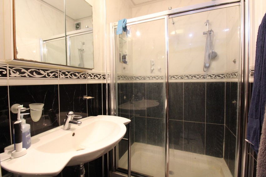 Images for Spear Road