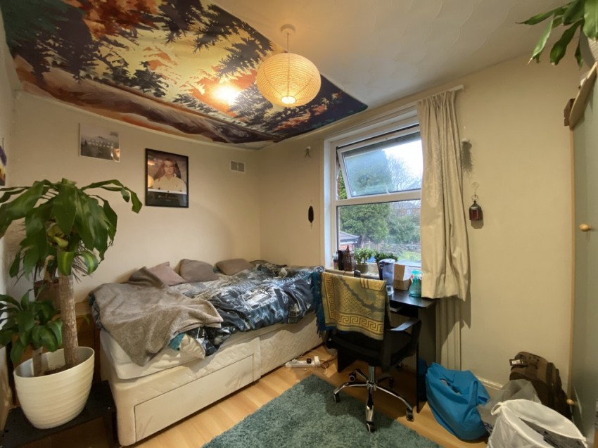 Images for Broadlands Road