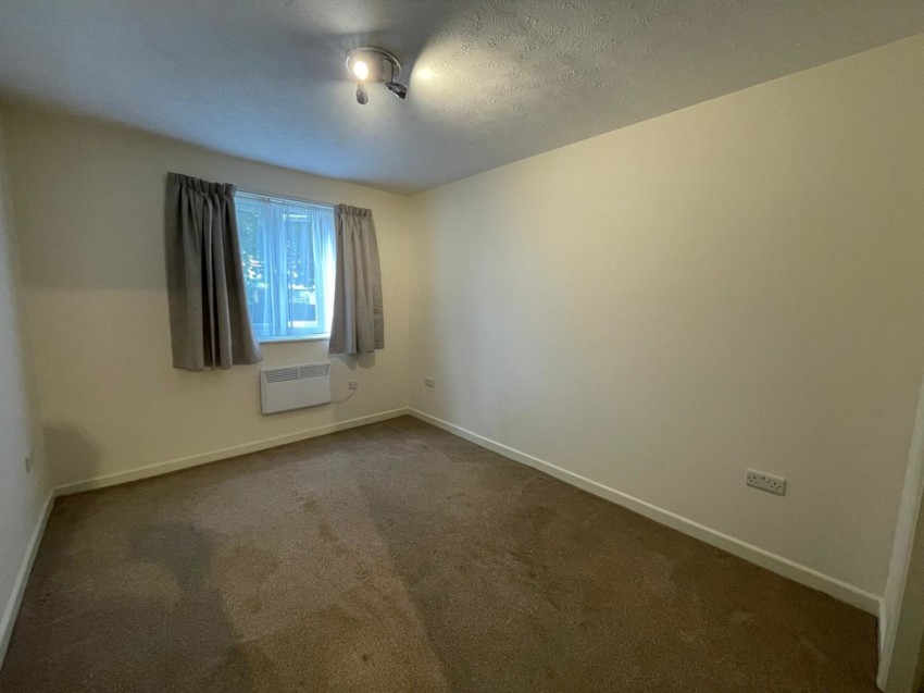 Images for Shirley Road