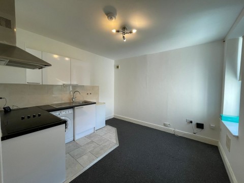View Full Details for Southcliff Road, Southampton