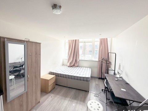 View Full Details for London Road, Southampton