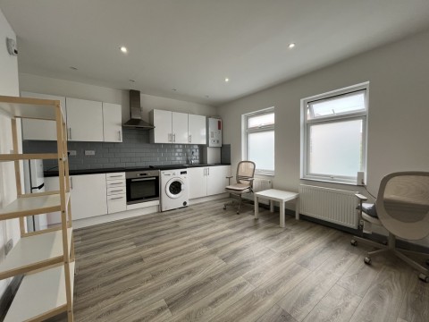 View Full Details for Broadlands Road, Southampton