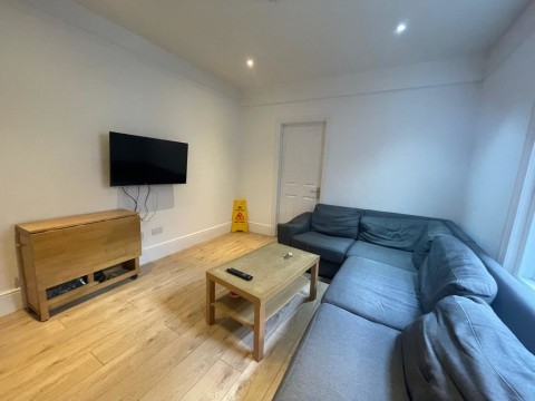 View Full Details for Shakespeare Avenue, Southampton
