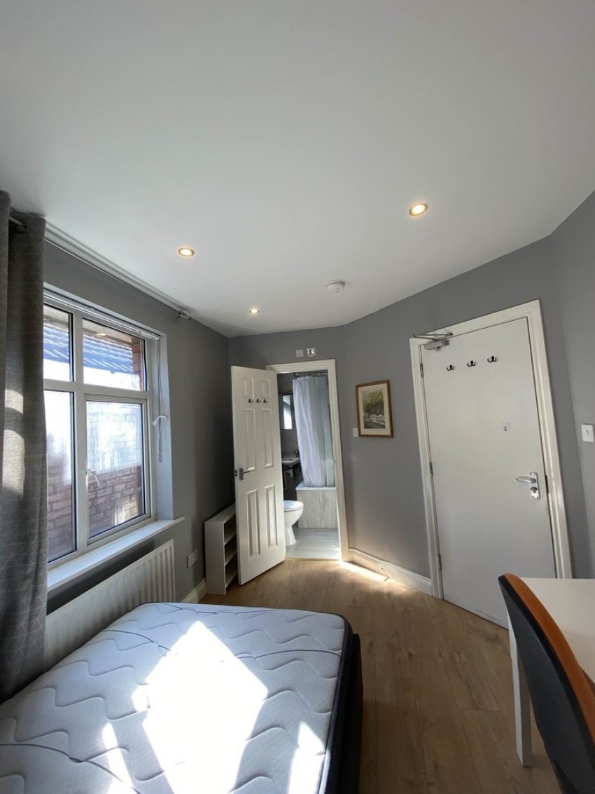 Images for Broadlands Rd, Southampton