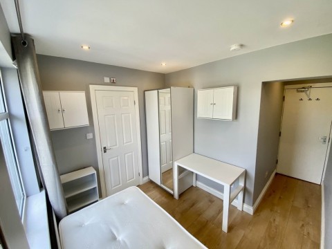 View Full Details for Broadlands Rd, Southampton