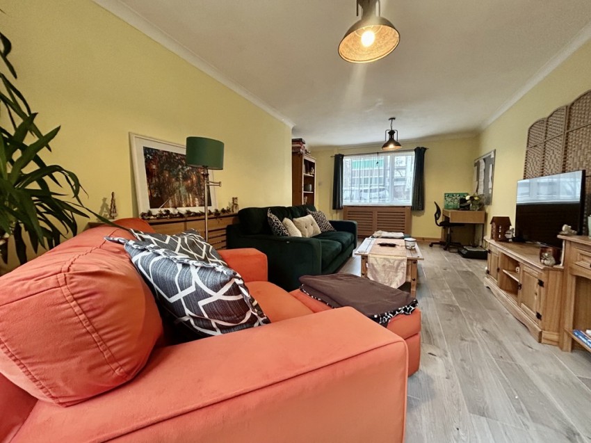 Images for Vanguard Road