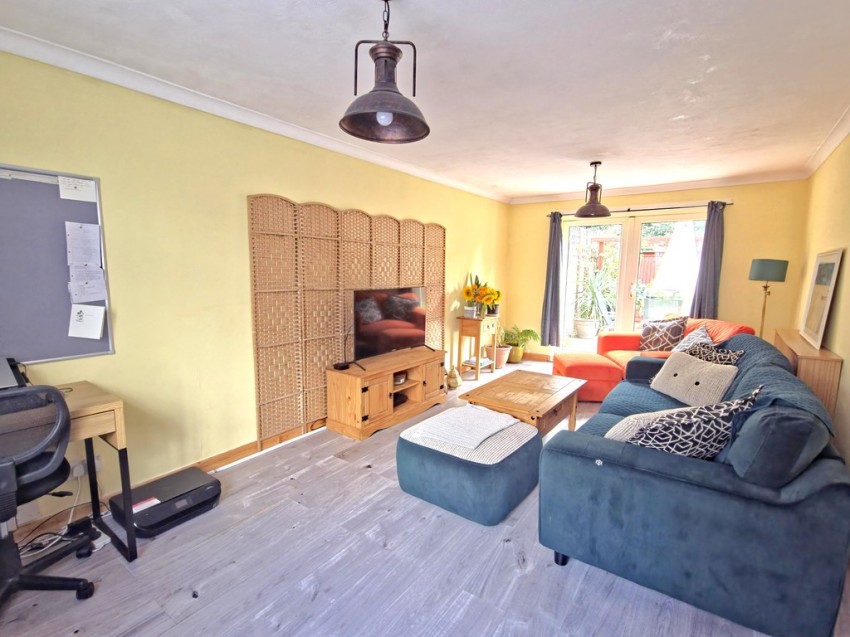 Images for Vanguard Road