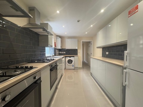 View Full Details for Lodge Road, Southampton