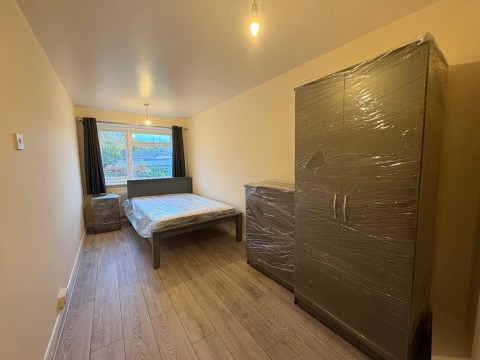 View Full Details for Radcliffe Road, Southampton