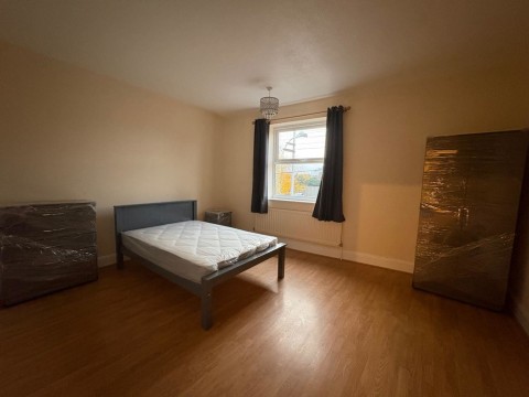 View Full Details for Radcliffe Road, Southampton