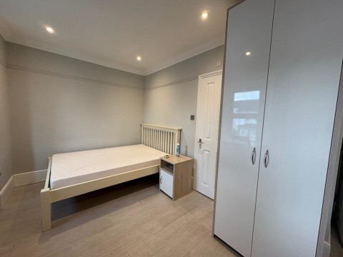 View Full Details for Morris Road, Southampton