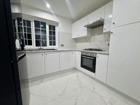 View Full Details for Bluebell Road, Southampton