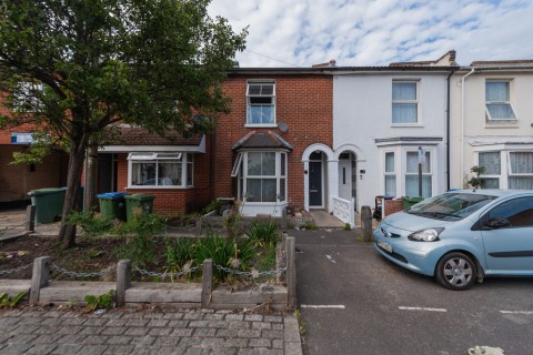 View Full Details for Parsonage Road, Southampton
