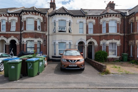 View Full Details for Atherley Road, Southampton