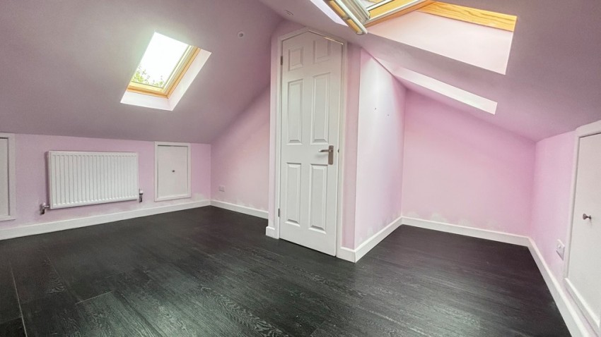 Images for Ashbury Crescent, Guildford