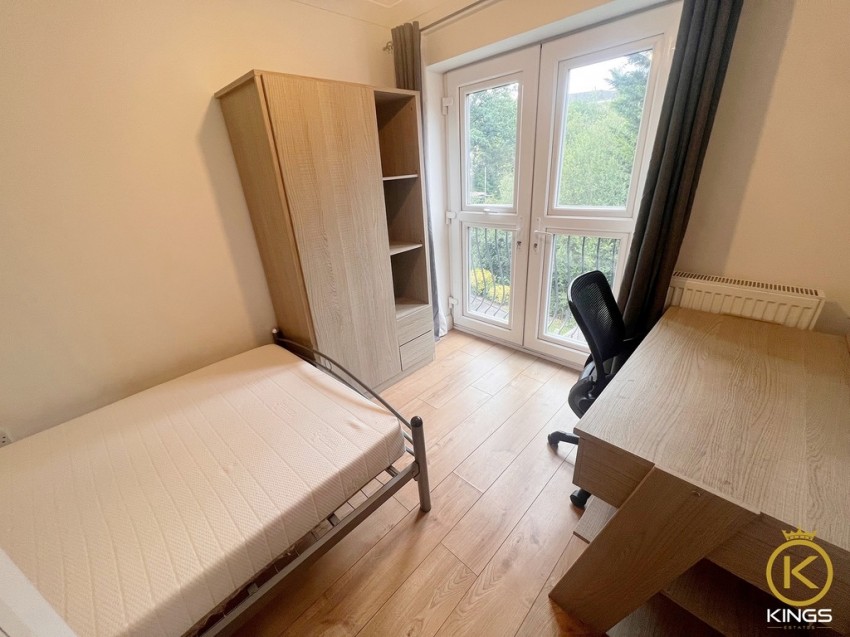 Images for Ash Grove, Guildford