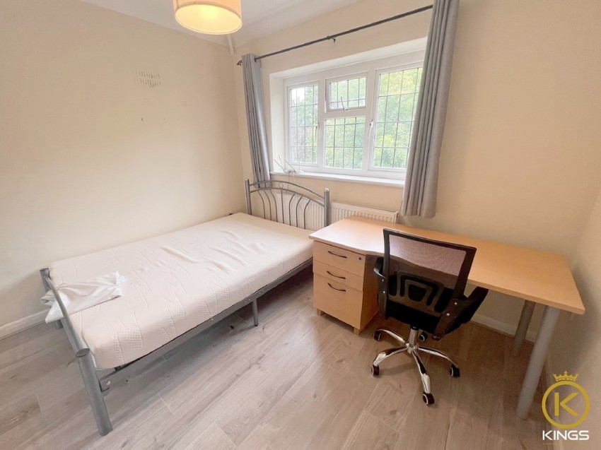Images for Ash Grove, Guildford