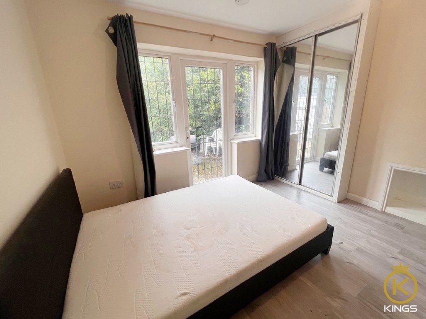 Images for Ash Grove, Guildford