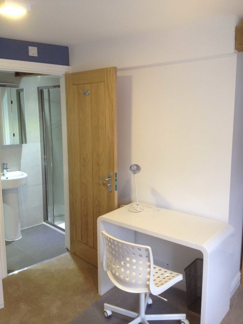 Images for Portsmouth Road