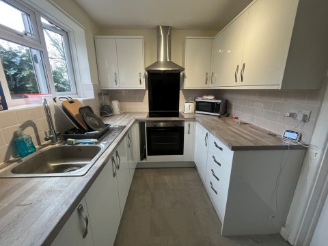 View Full Details for Broomfield, Guildford