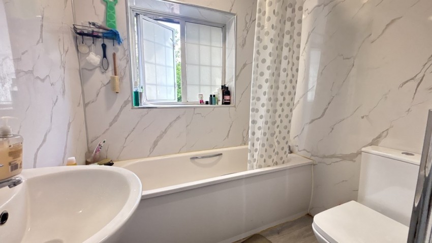 Images for Ash Grove, Guildford
