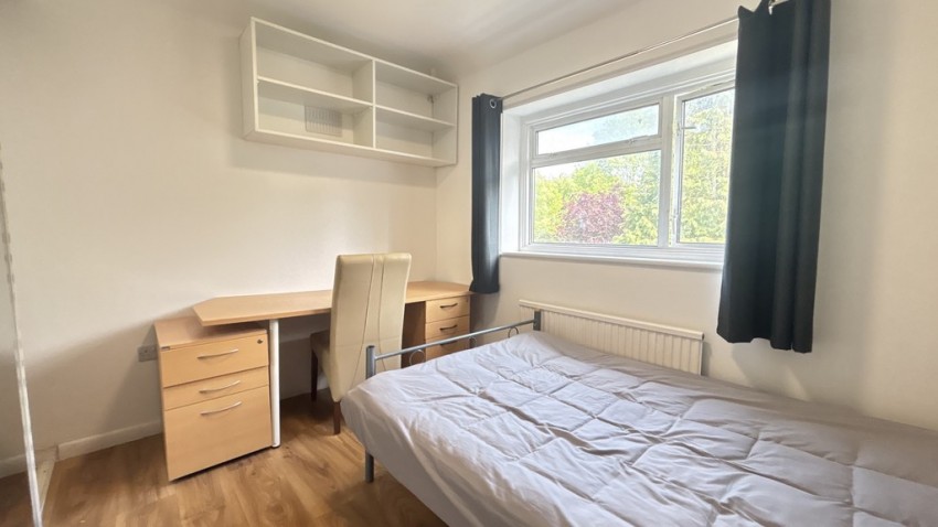 Images for Ash Grove, Guildford