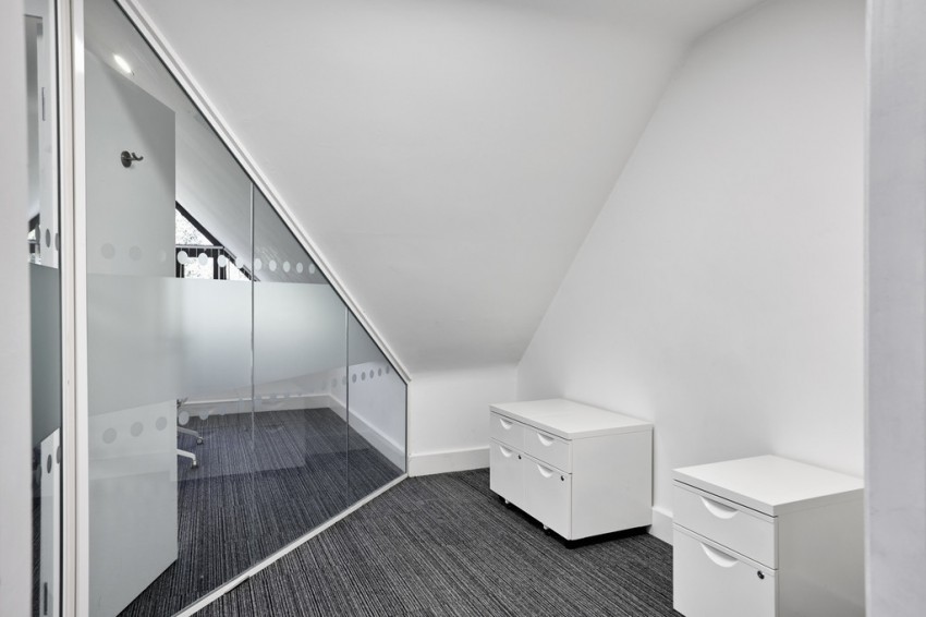 Images for Suite 2 Oak House Tanshire Park, Godalming