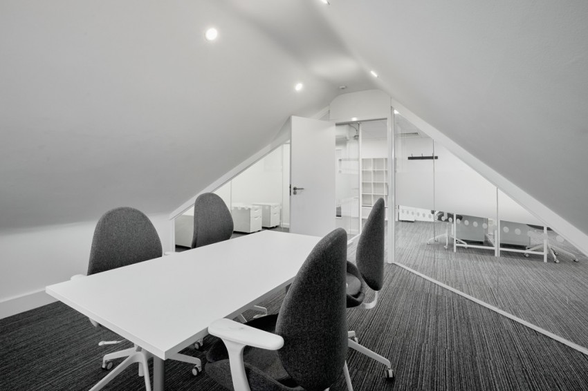 Images for Suite 2 Oak House Tanshire Park, Godalming