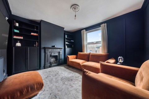 View Full Details for Nettles Terrace, Guildford