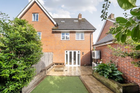 View Full Details for Parsons Way, Tongham, Surrey